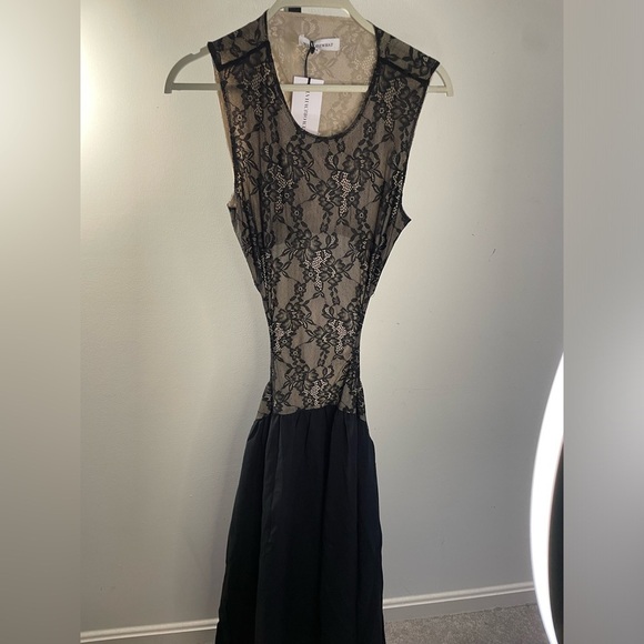 NWT WEWOREWHAT
Cutout Asymmetric Midi Dress In Black, Size Medium - Picture 9 of 9